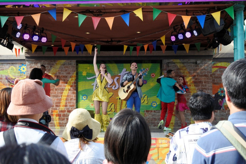 フィエスタラティーナ