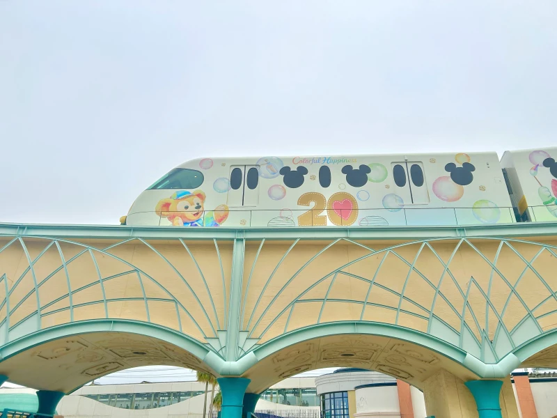 【体験レポ】カラフルハピネスライナーに乗ってみた！ダッフィー&フレンズ20周年記念のふわふわリゾートライナー