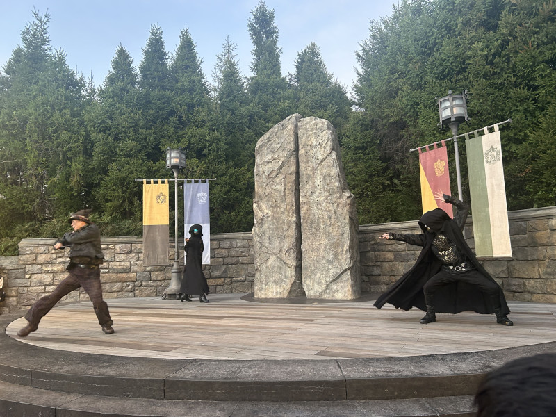 デスイーター（ホグワーツ城前）