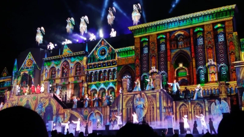 【歴代】ユニバのクリスマスソングを紹介！ショーで流れていた曲やパーク内で流れる曲♪