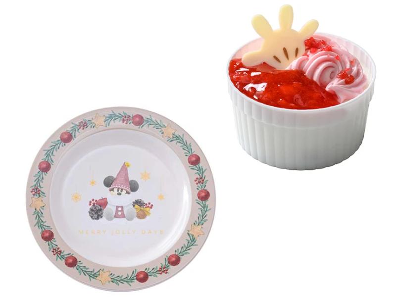 ストロベリーミルクムースケーキ、スーベニアプレート付き