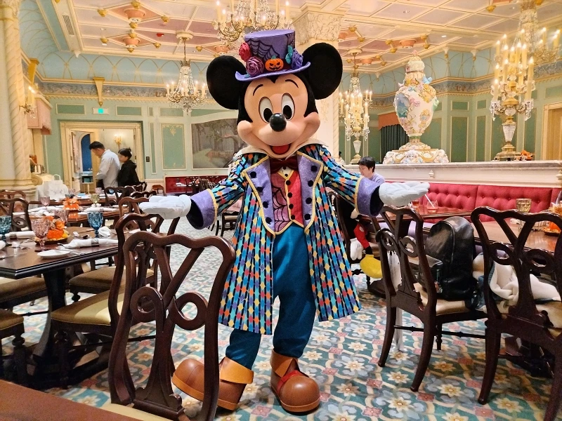 上海ディズニーのレストラン予約を徹底解説！30日前からの簡単攻略法とキャラクターダイニング情報も！