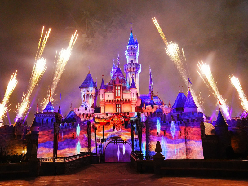 カリフォルニアアナハイムディズニー：夜の楽しみ方