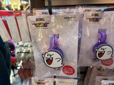 テレサの光るブレスレット