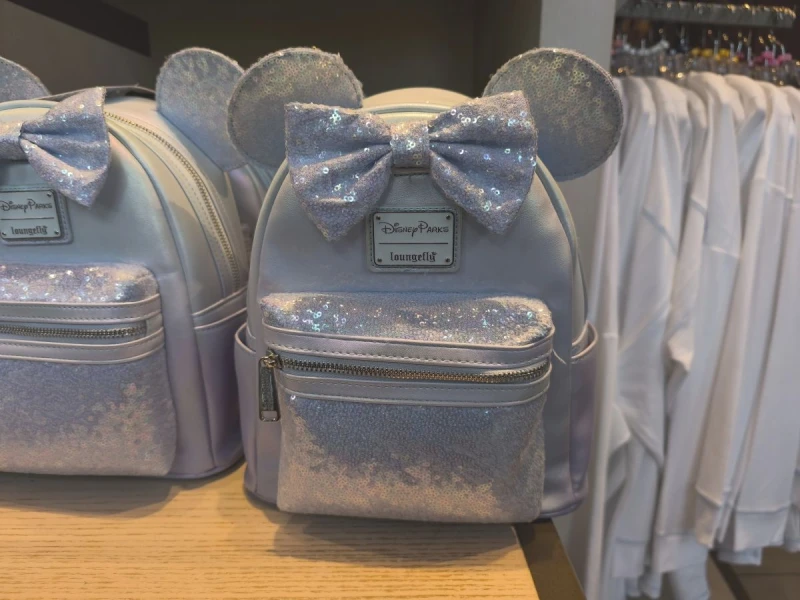 アナハイムディズニーラウンジフライ（Loungefly）：ミニースパンコール（ライトブルー）