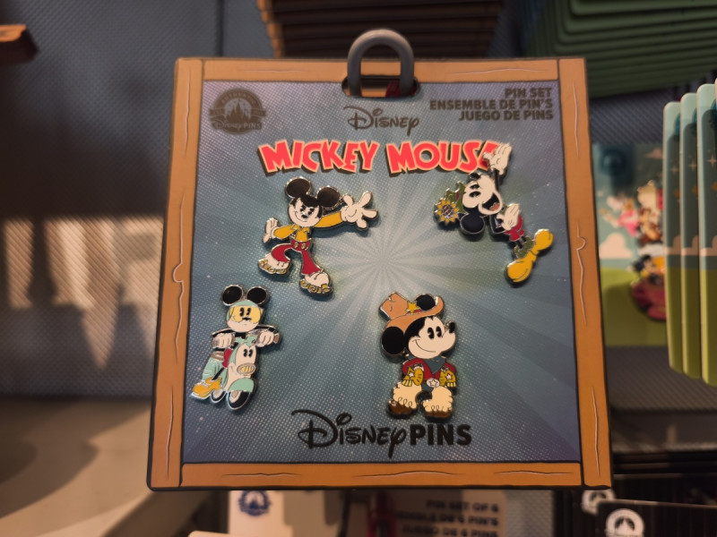 アナハイムディズニーのピンバッジ：ミッキー＆ミニーのランナウェイ・レイルウェイ