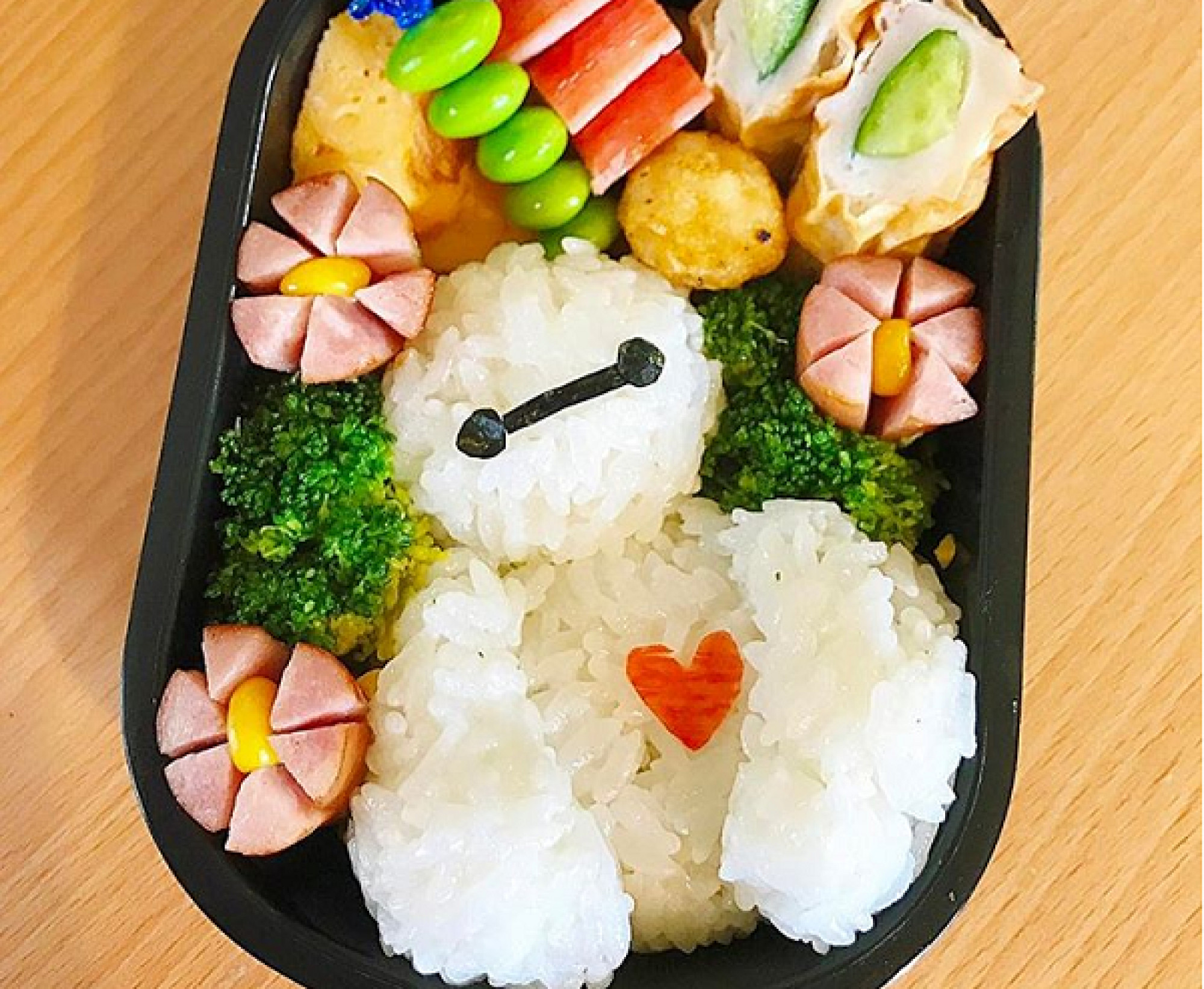 彩り鮮やかなベイマックス弁当 キャステル Castel ディズニー情報