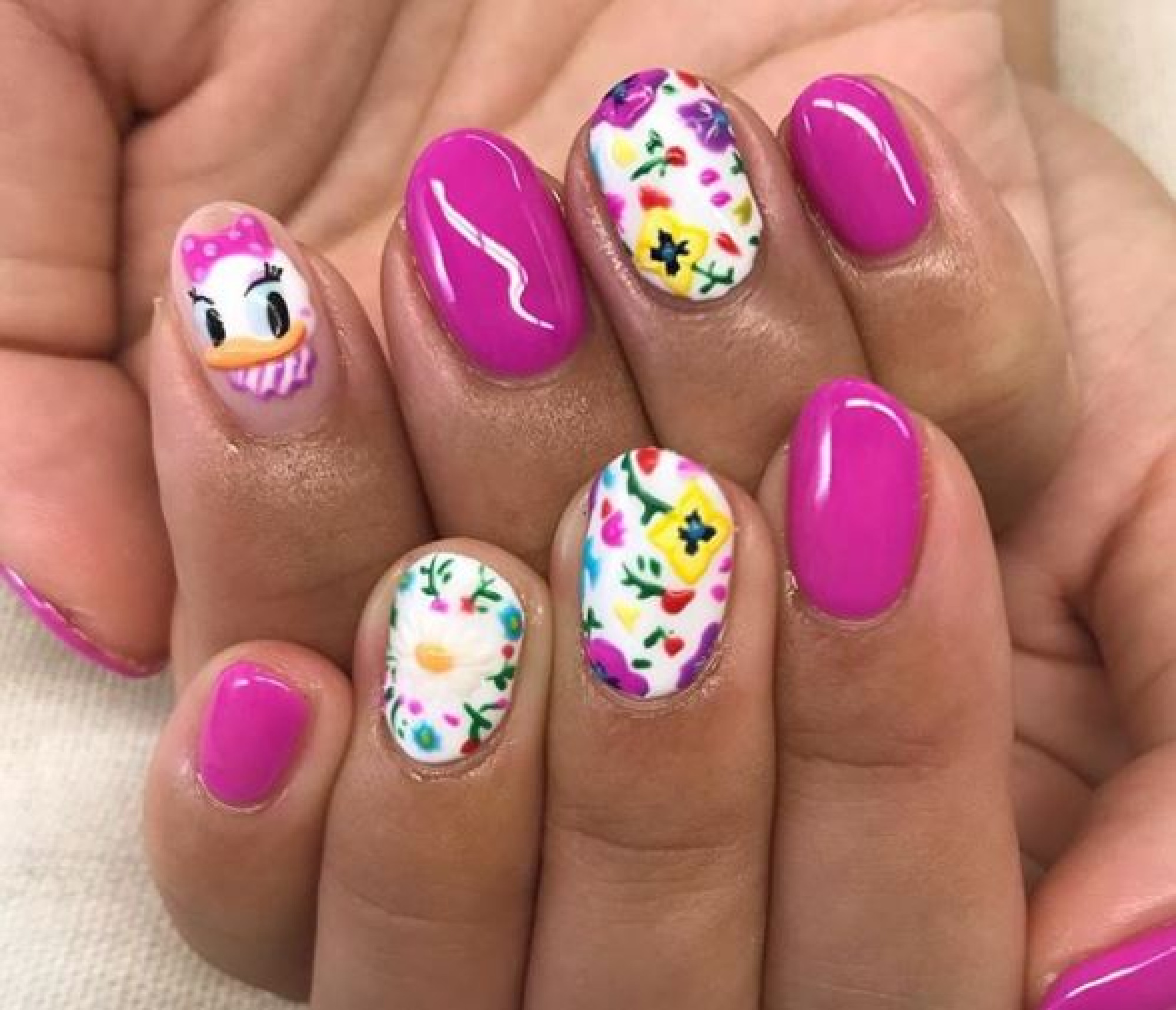 デイジーネイル キャステル Castel ディズニー情報