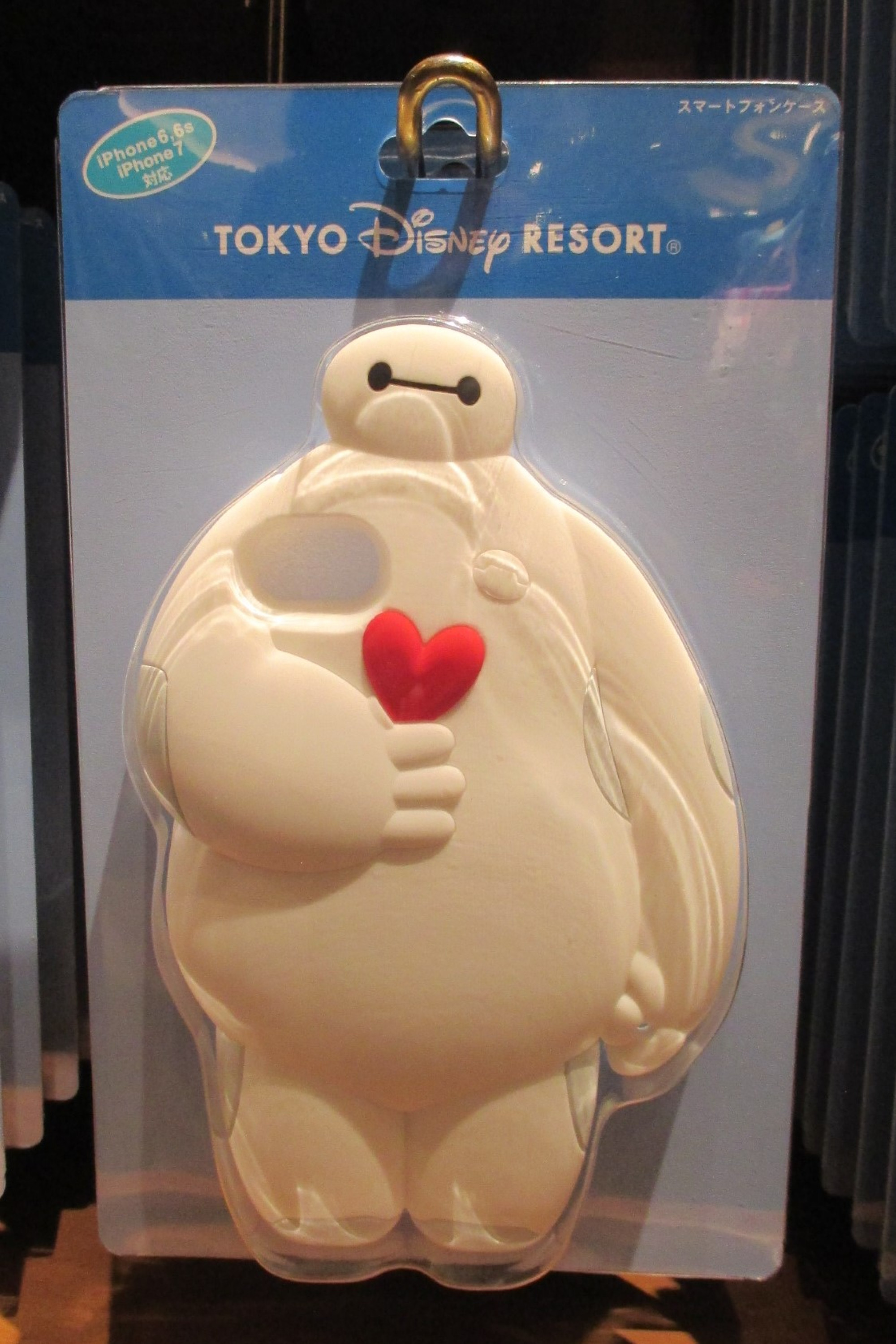 ベイマックスのスマホケース キャステル Castel ディズニー情報