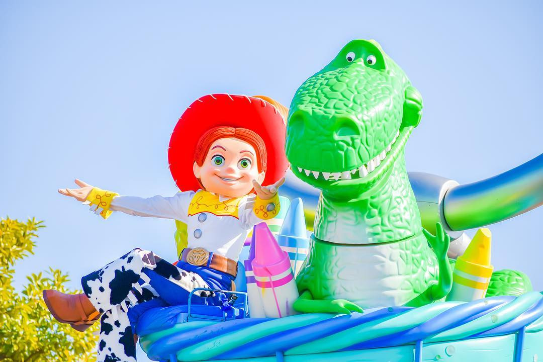 レックスとジェシー キャステル Castel ディズニー情報