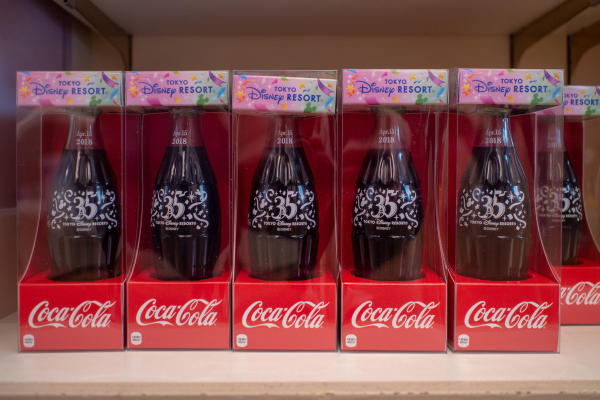 35周年限定コカ コーラ キャステル Castel ディズニー情報