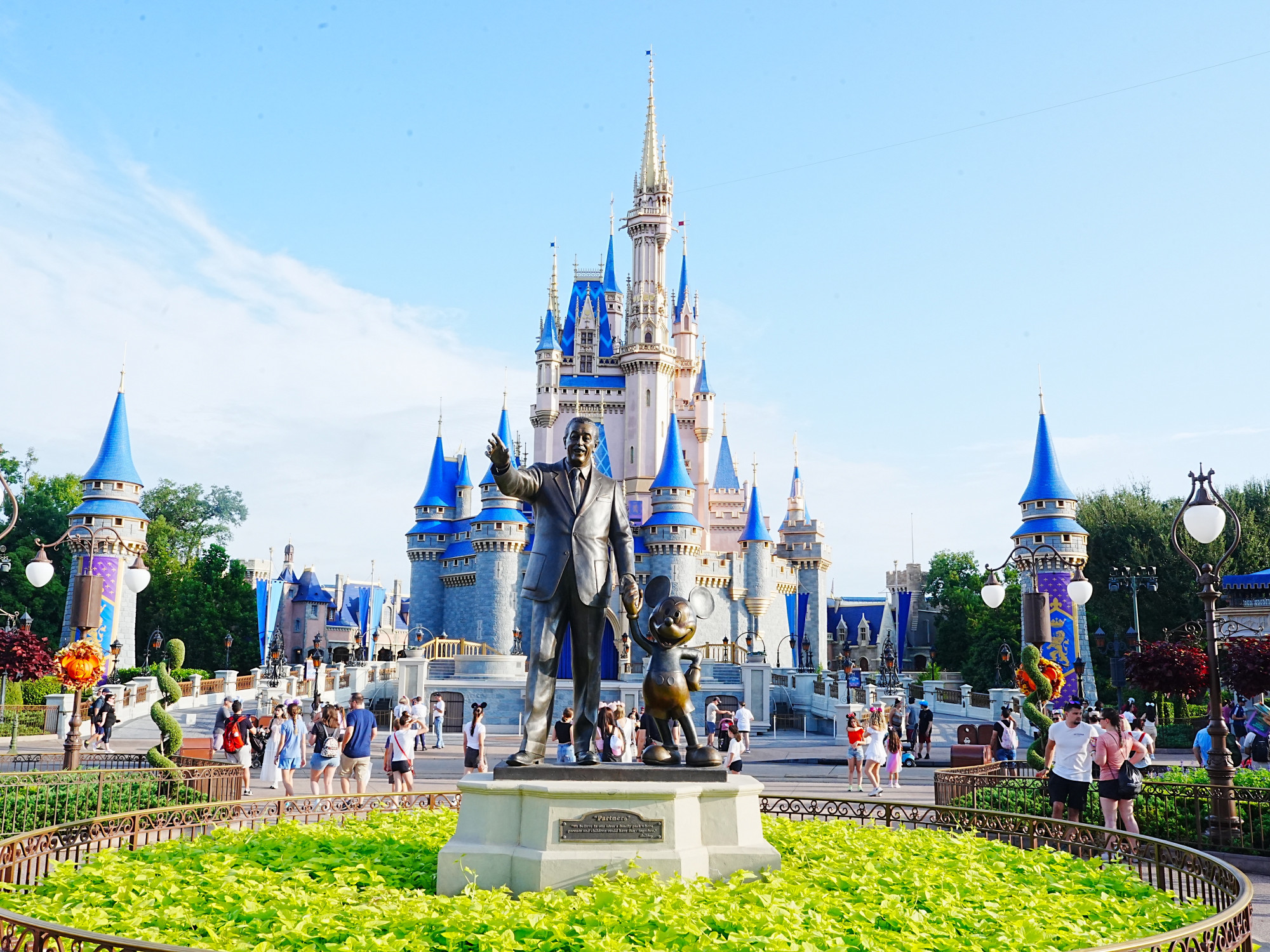 ウォルト ディズニー ワールド マジックキングダム のシンデレラ城 キャステル Castel ディズニー情報