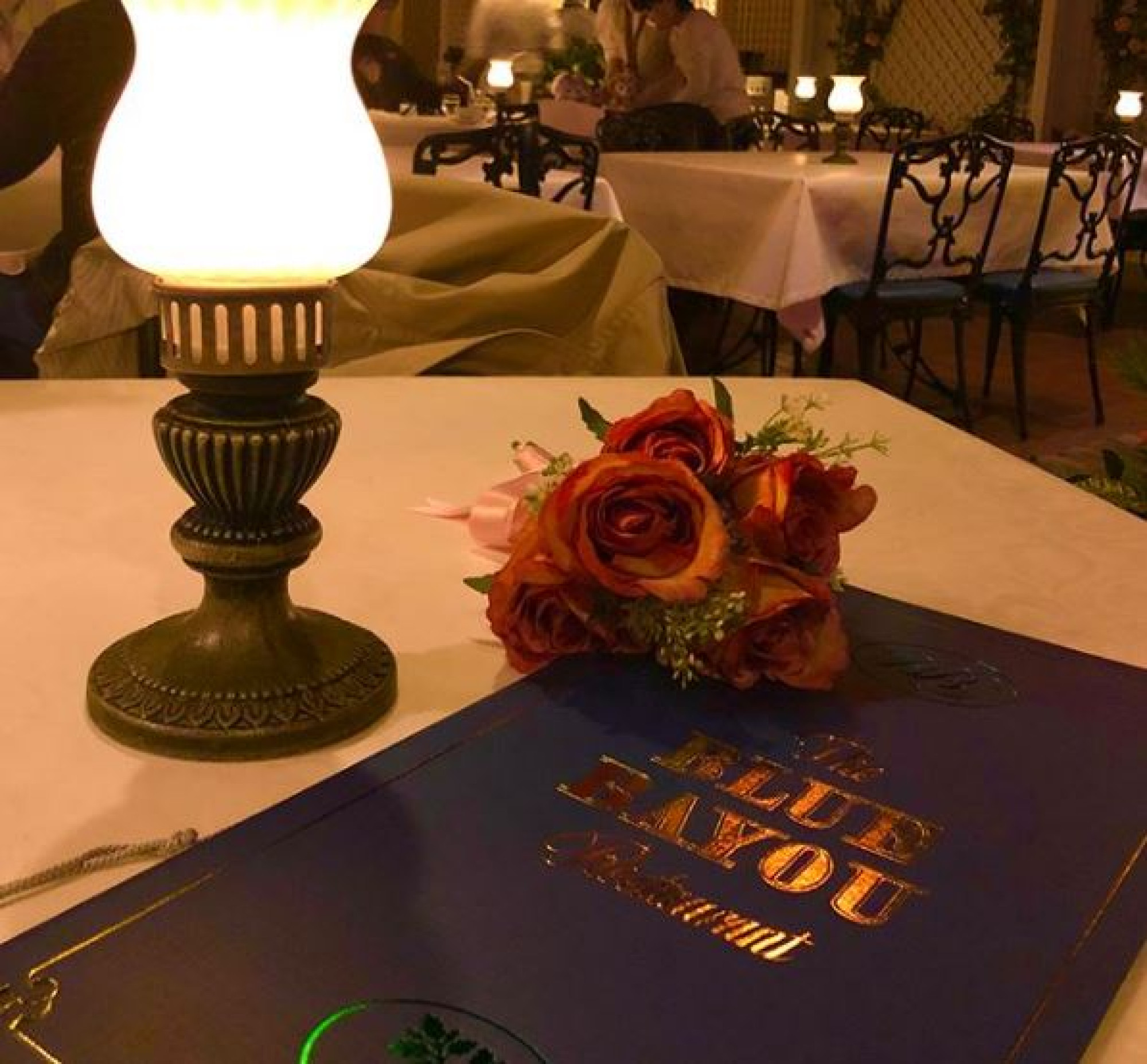 ブルーバイユー レストランでサプライズもおすすめ キャステル Castel ディズニー情報