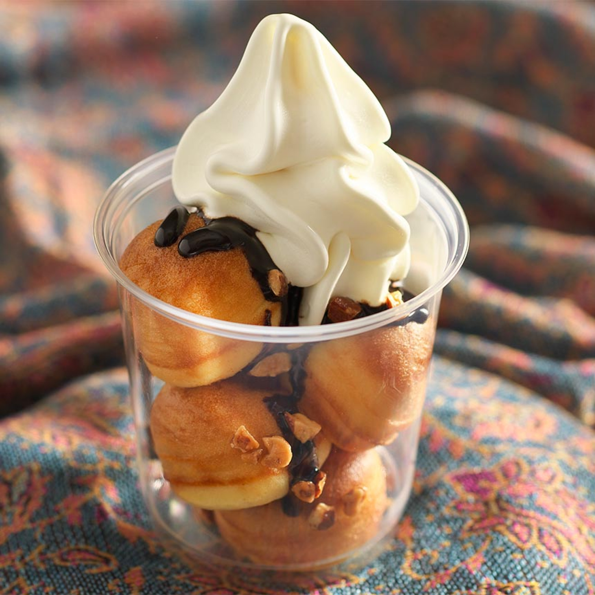 メイプルクリームボール ソフトクリーム キャステル Castel ディズニー情報