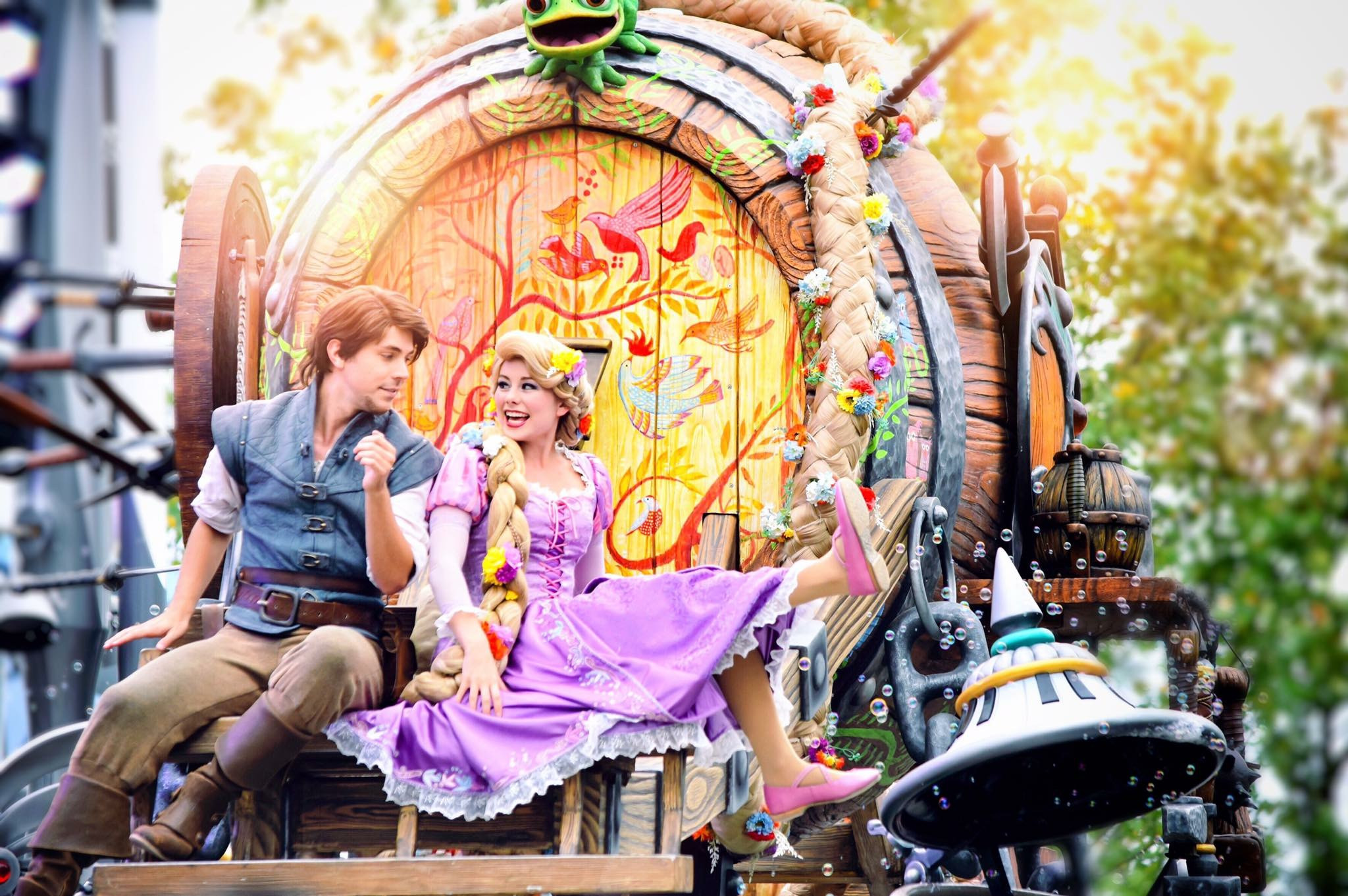 デイパレードのラプンツェルフロート キャステル Castel ディズニー情報