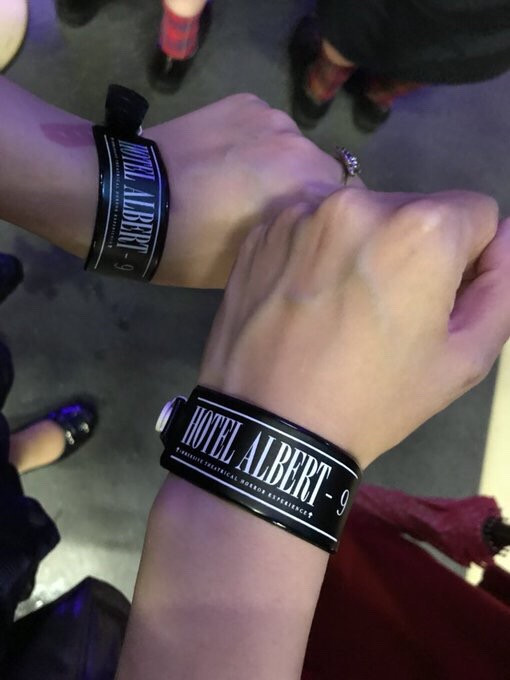 ホテル アルバートのリストバンド キャステル Castel ディズニー情報