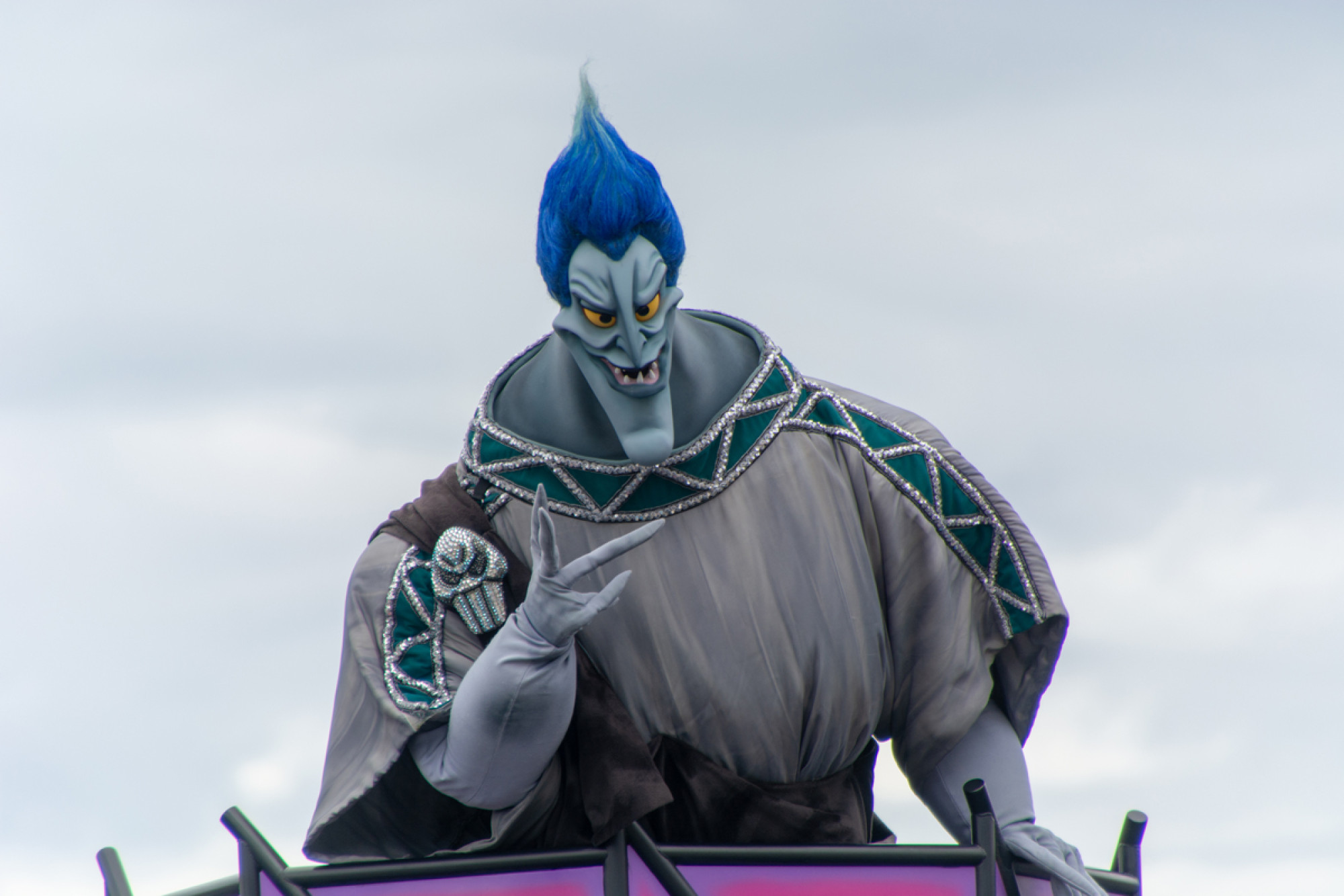 ディズニーのハデス キャステル Castel ディズニー情報