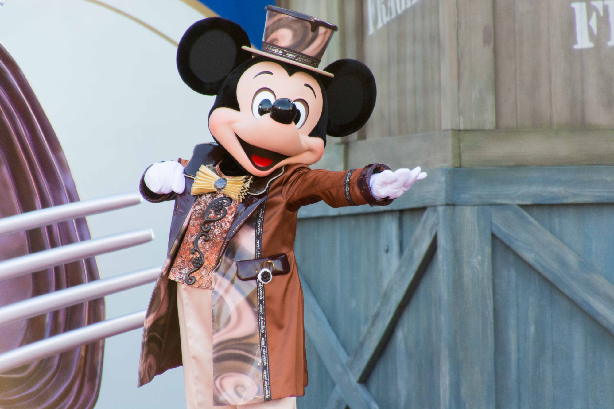 ディズニーキャストの特典 スピリット オブ 東京ディズニーリゾート キャステル Castel ディズニー情報