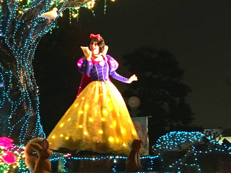 白雪姫の実写版 白雪姫と鏡の女王 あらすじ 登場キャラクター