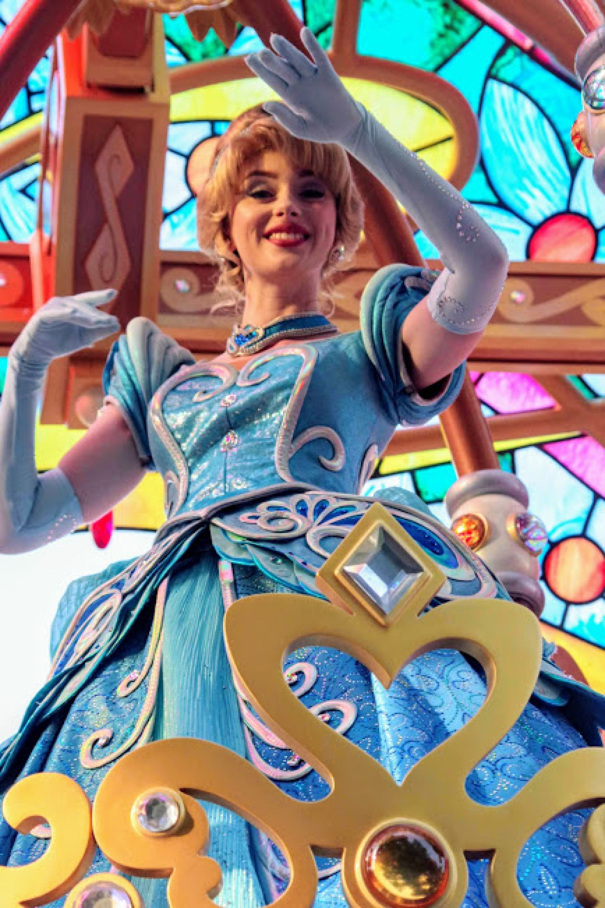 シンデレラのドレスの色はなぜブルー キャステル Castel ディズニー情報 シンデレラのドレスの色はなぜブルー キャステル Castel ディズニー情報