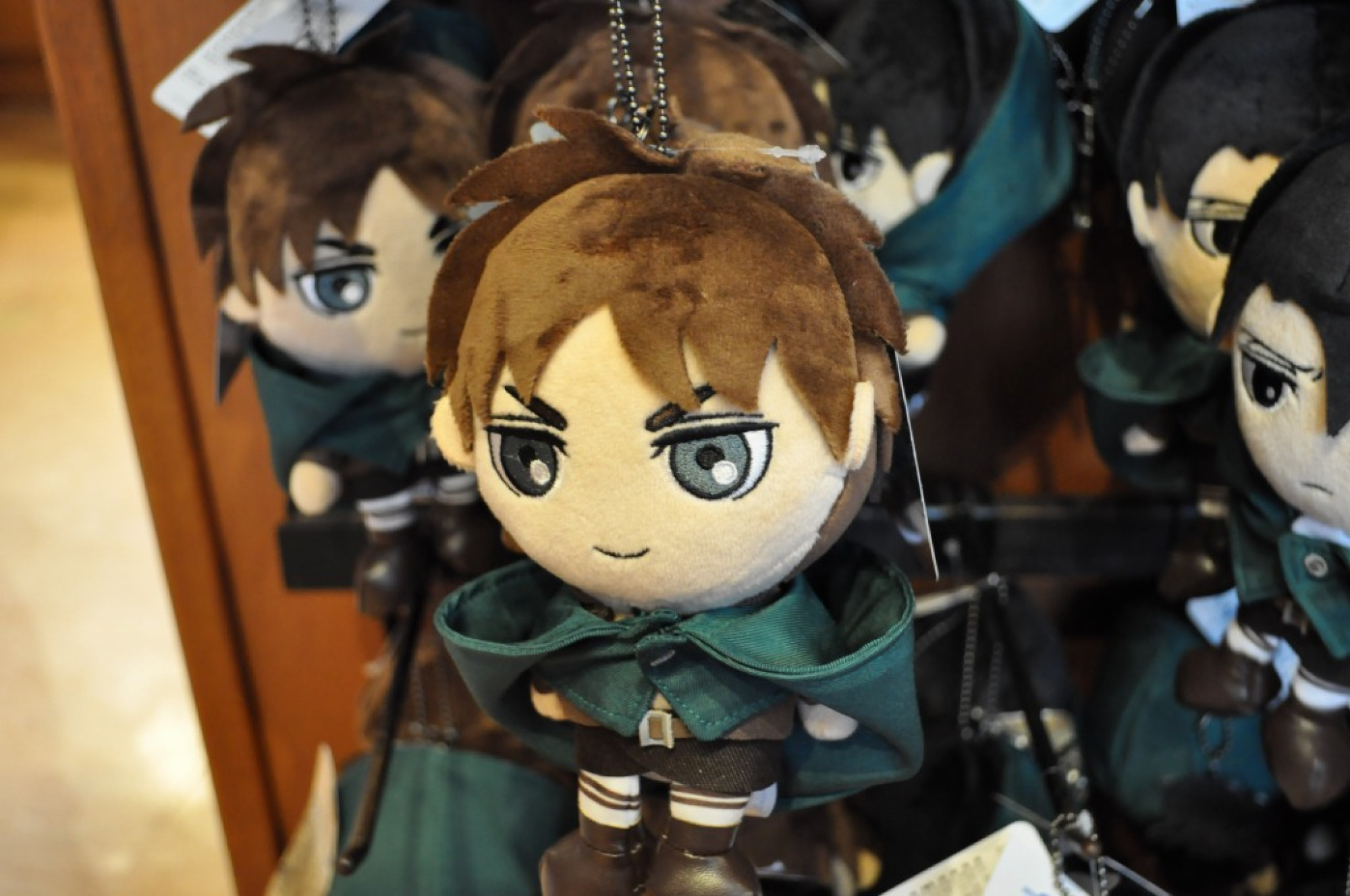 進撃の巨人ぬいぐるみキーホルダー エレン キャステル Castel ディズニー情報