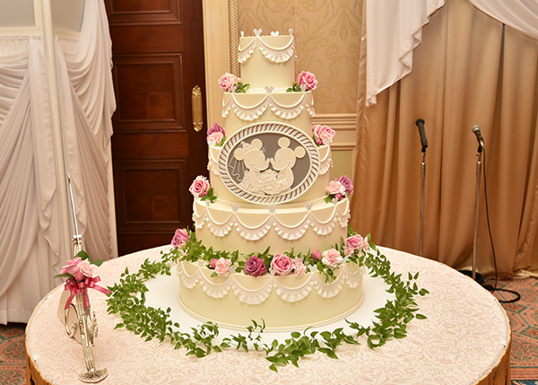 ホテルミラコスタのウェディングケーキ キャステル Castel ディズニー情報