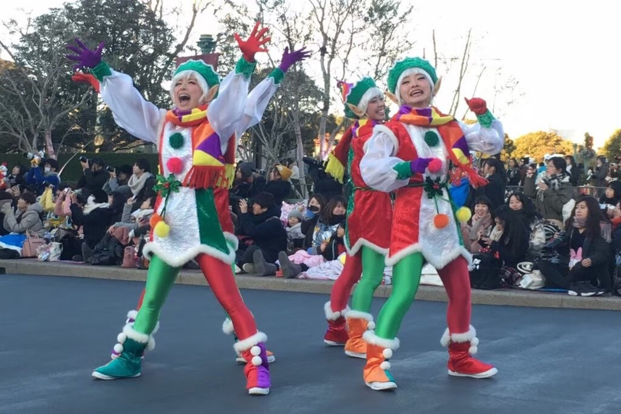 ディズニー クリスマス ストーリーズ のダンサー キャステル Castel ディズニー情報