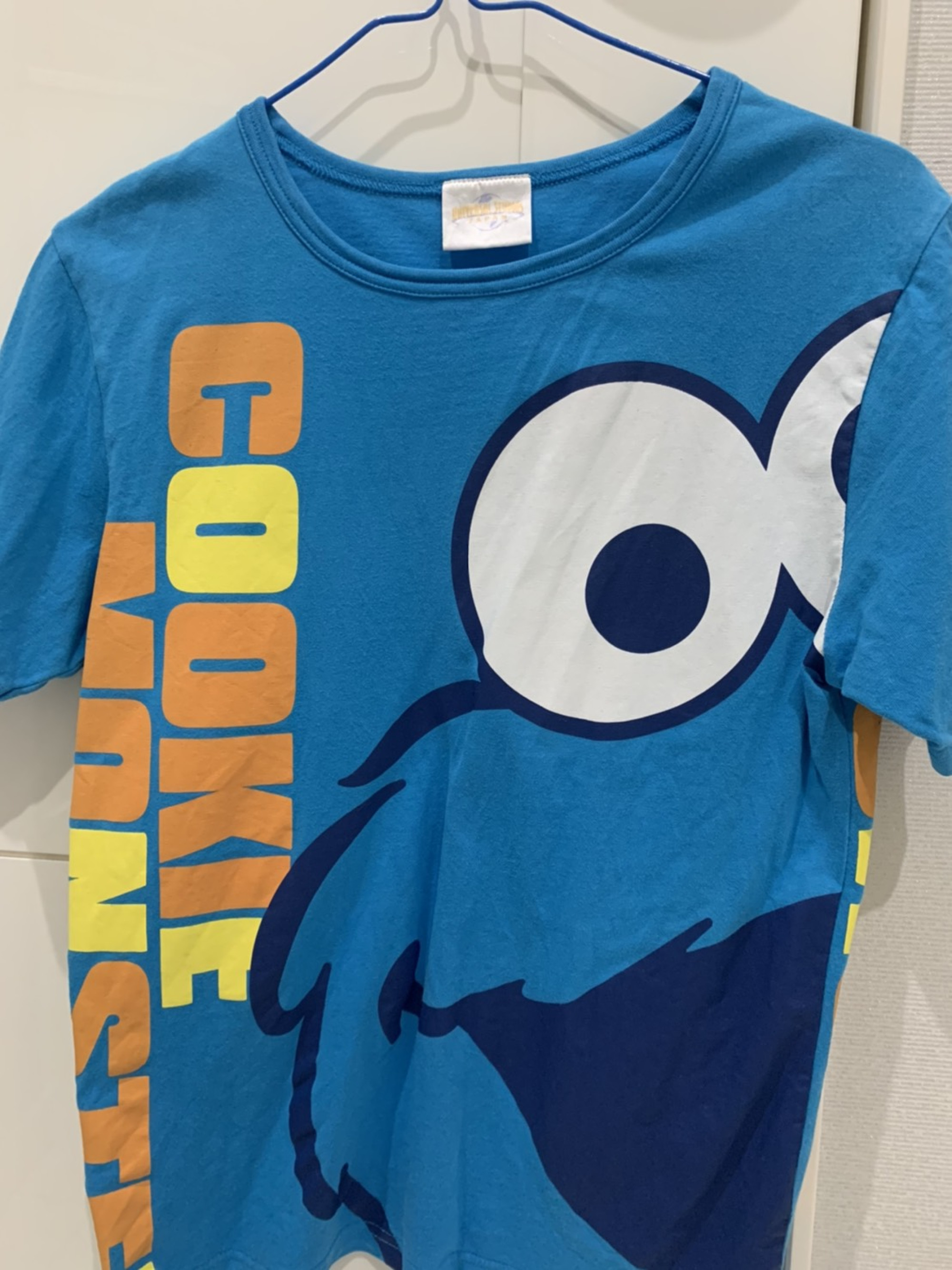 クッキーモンスターのtシャツ キャステル Castel ディズニー情報
