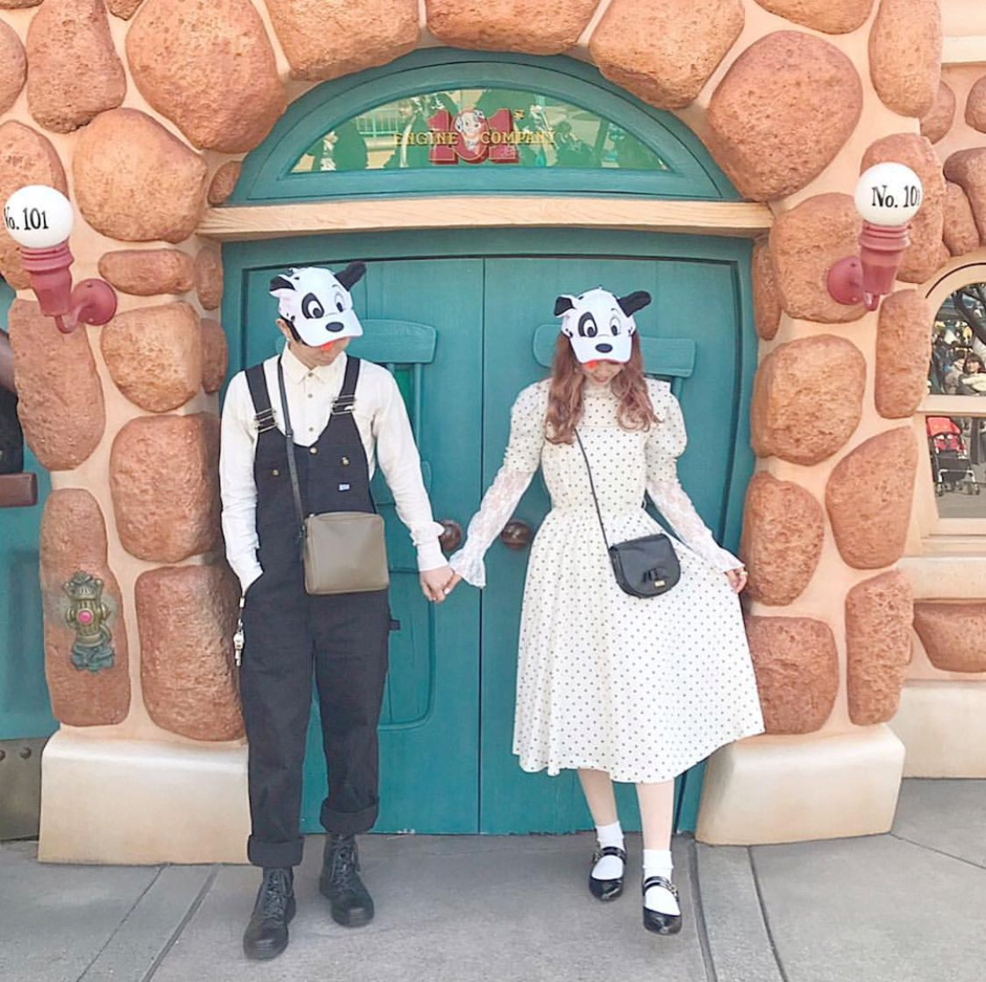 モノトーンコーデ キャステル Castel ディズニー情報