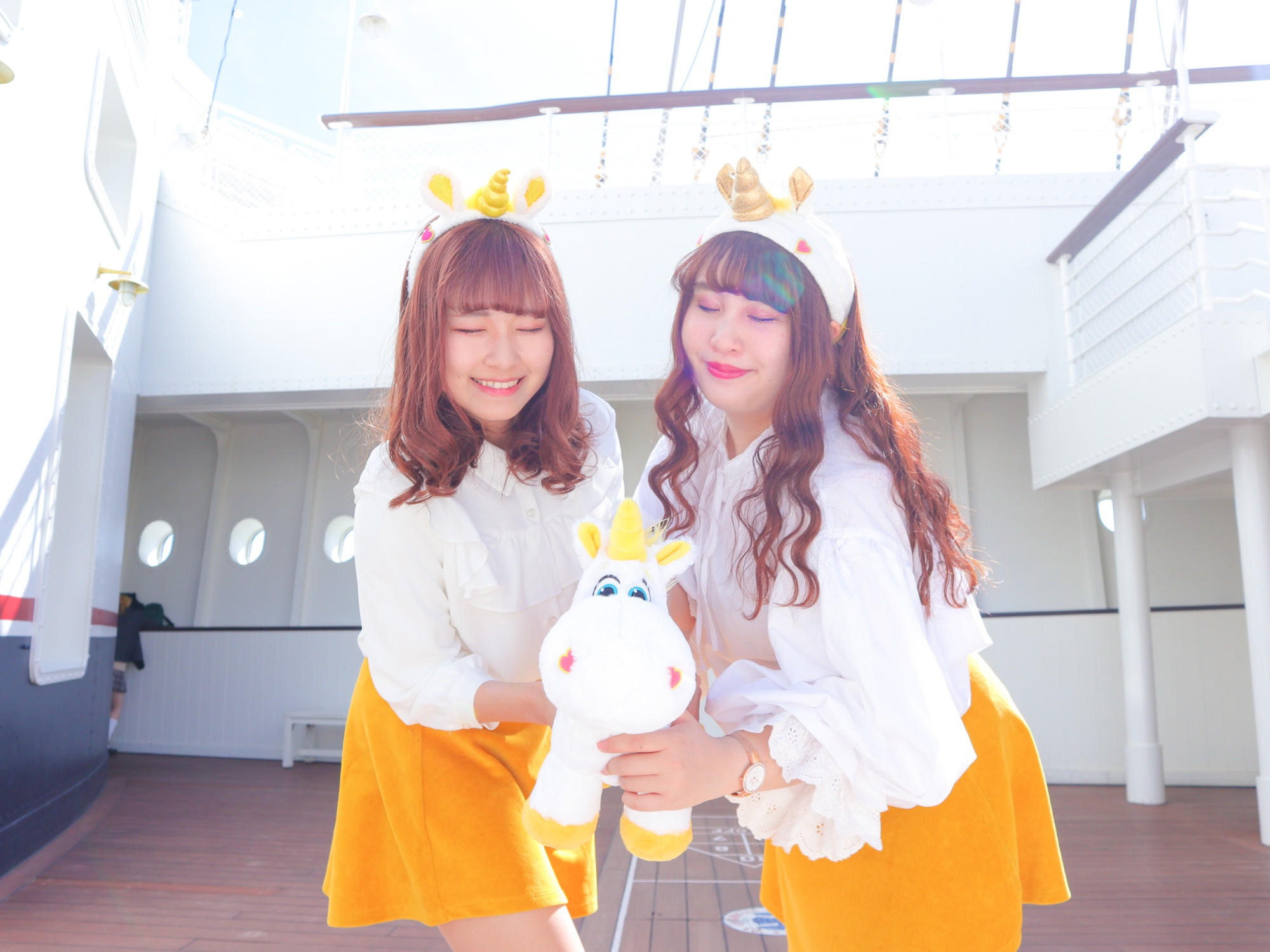 バターカップヘアバンドコーデ 付け方 キャステル Castel ディズニー情報