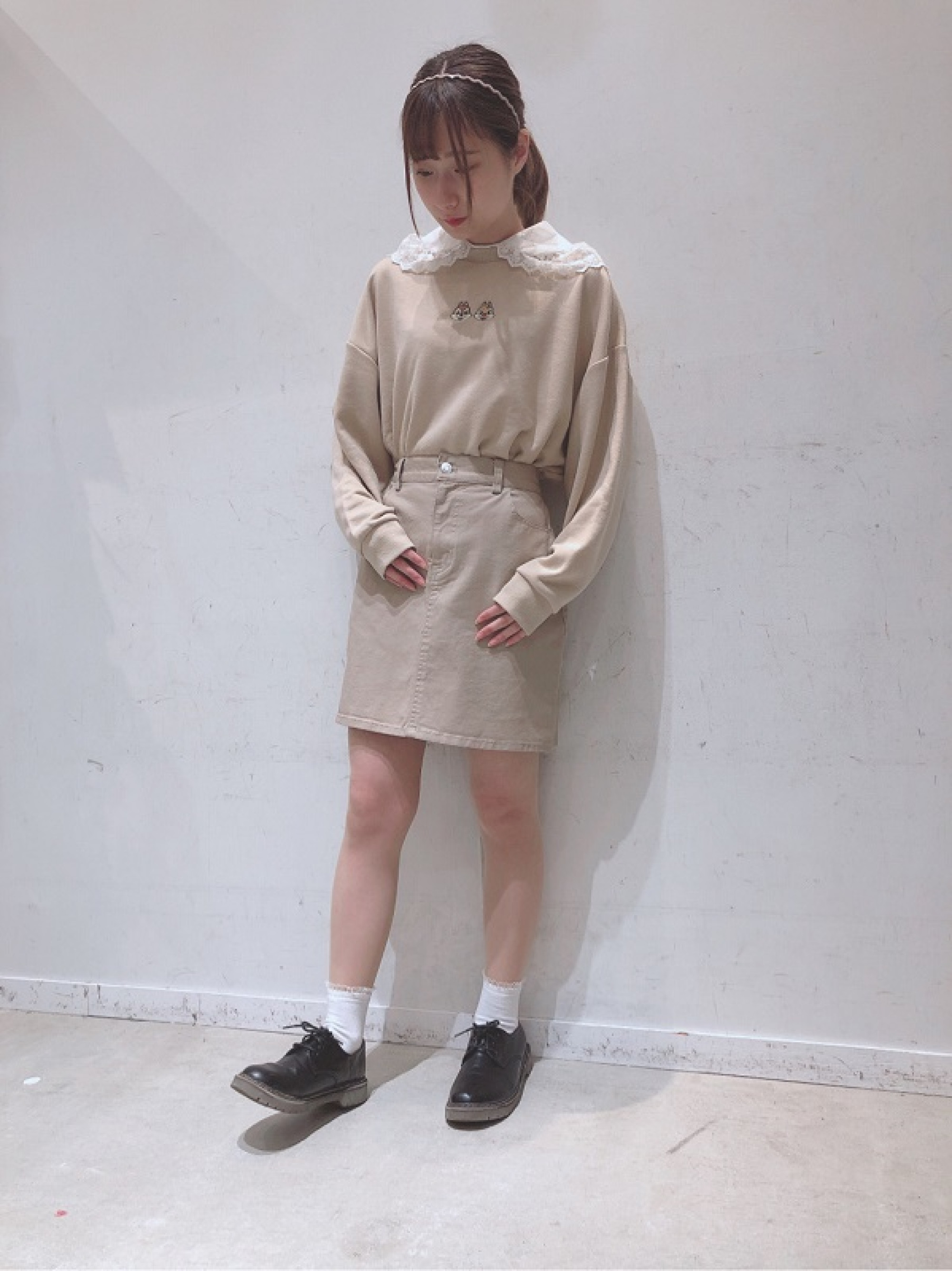 つけ襟のフェミニンディズニーコーデ キャステル Castel ディズニー情報