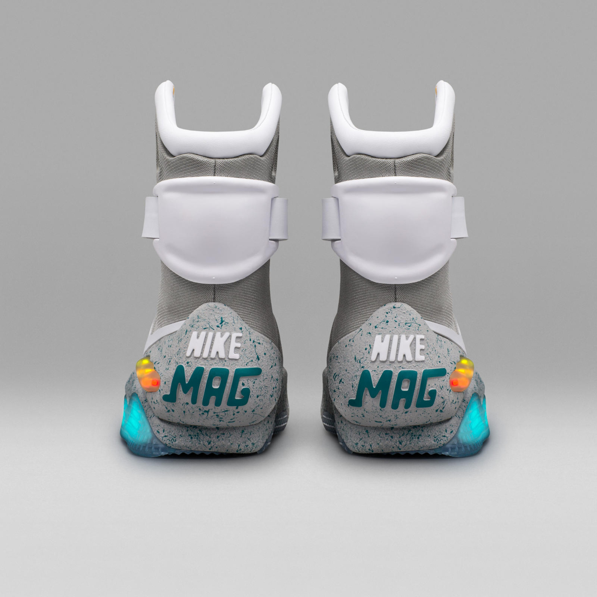 映画に登場した Nike Air Mag を再現した Nike Mag キャステル Castel ディズニー情報