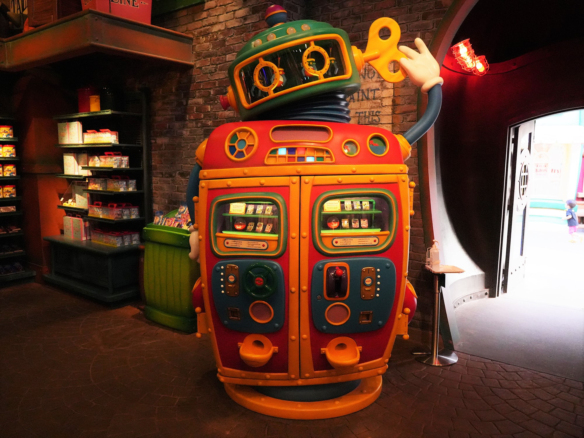 ワッキー ギャグ オ マティック キャステル Castel ディズニー情報 ワッキー ギャグ オ マティック キャステル Castel ディズニー情報