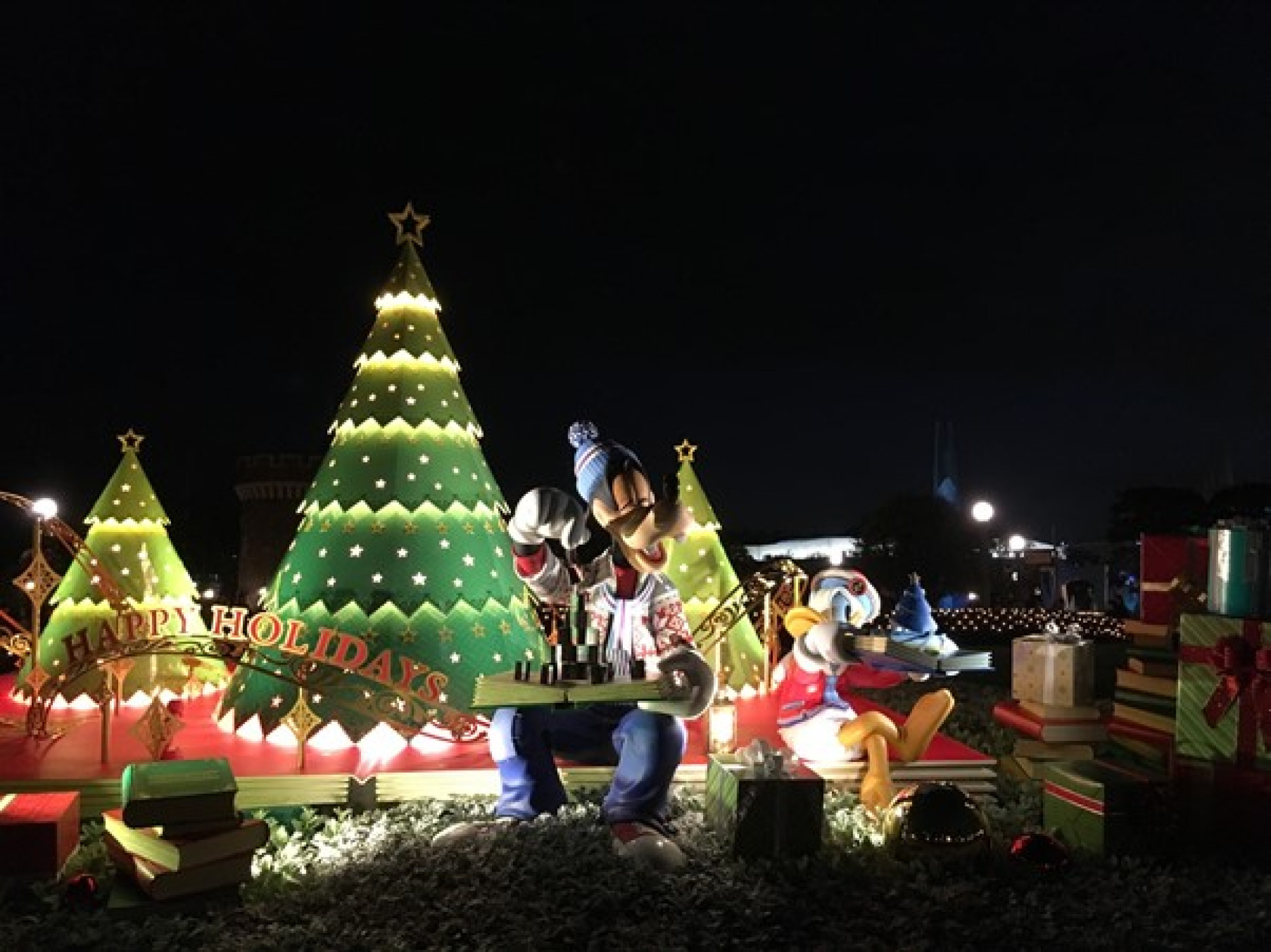 ディズニー年末年始 21 ディズニー クリスマスの混雑予想 キャステル Castel ディズニー情報