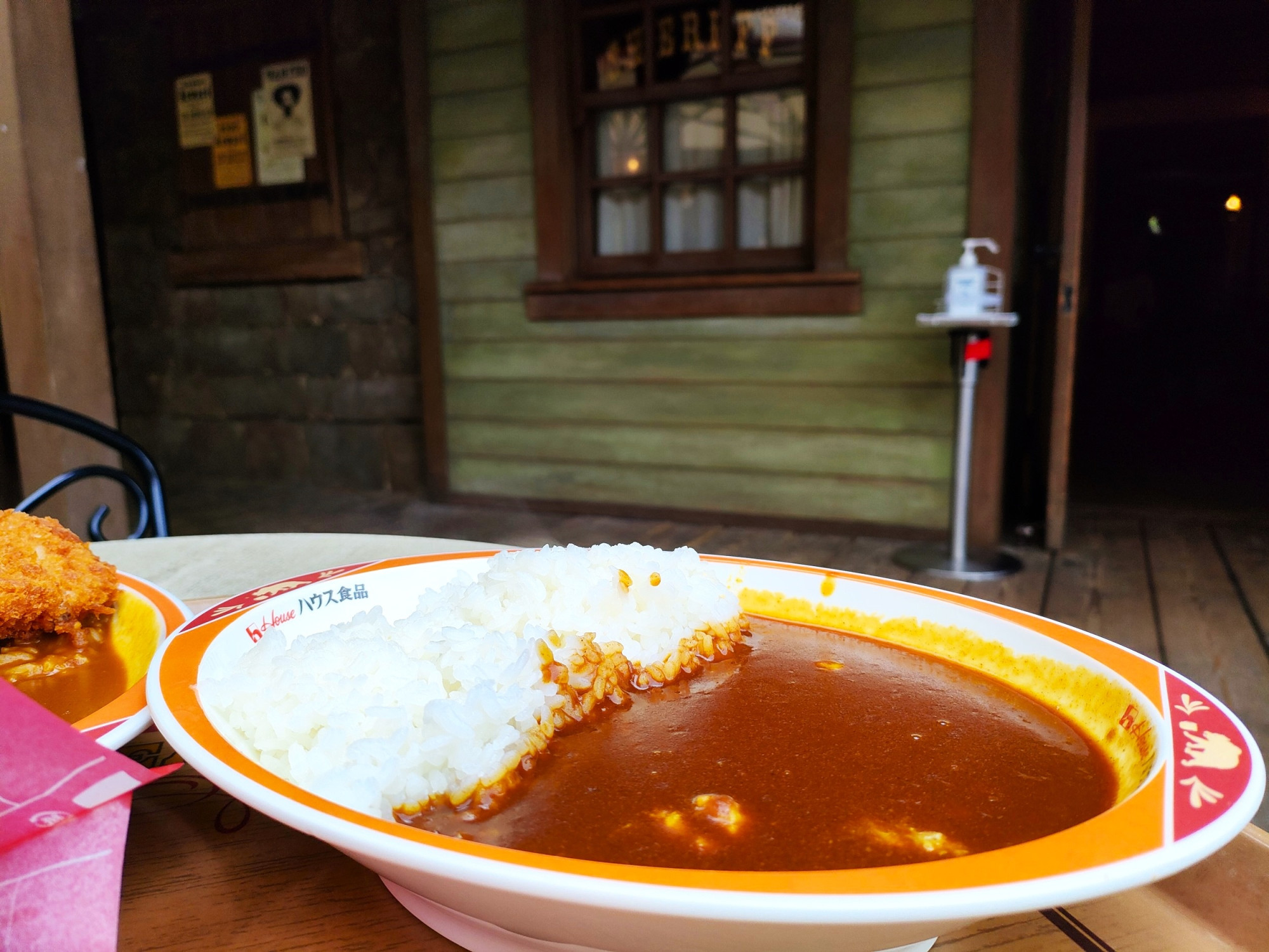 チキンカレー キャステル Castel ディズニー情報