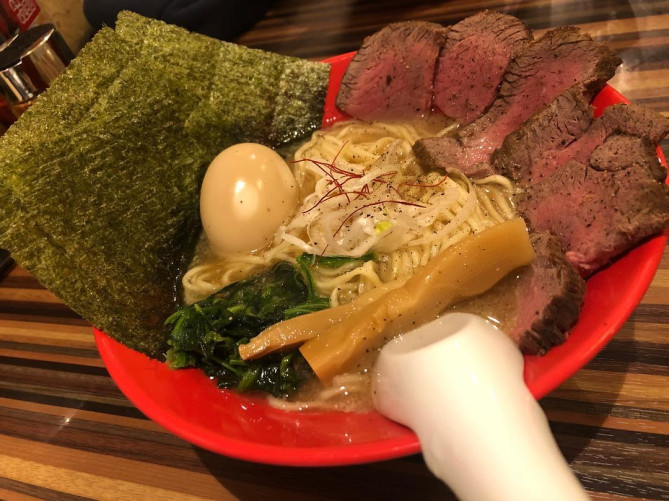 ラーメンダイニングJingu