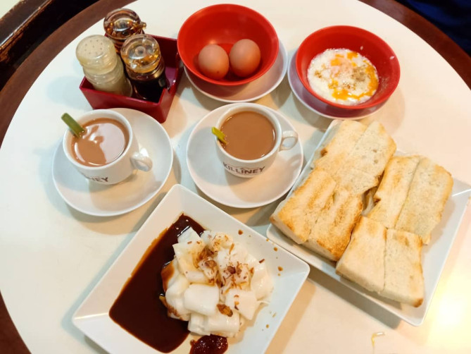 やや厚めのキリニーのカヤトースト