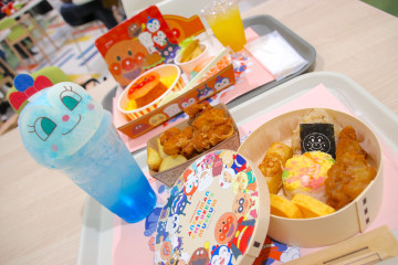 【横浜】アンパンマンミュージアムのフードコートを紹介！おすすめメニューや値段、混雑状況も♪