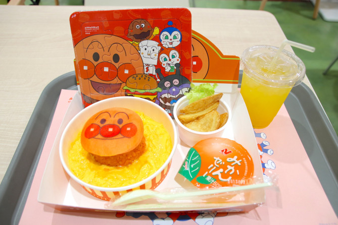 アンパンマンにこにこオムライス