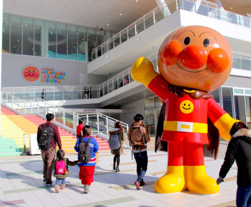 【横浜】アンパンマンミュージアムに割引クーポンはある？チケット料金やお得に楽しむ方法を解説！