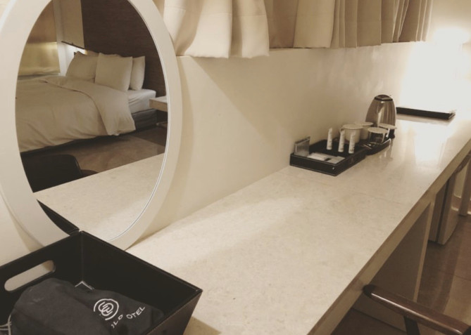 マリーゴールドホテルの客室内の様子