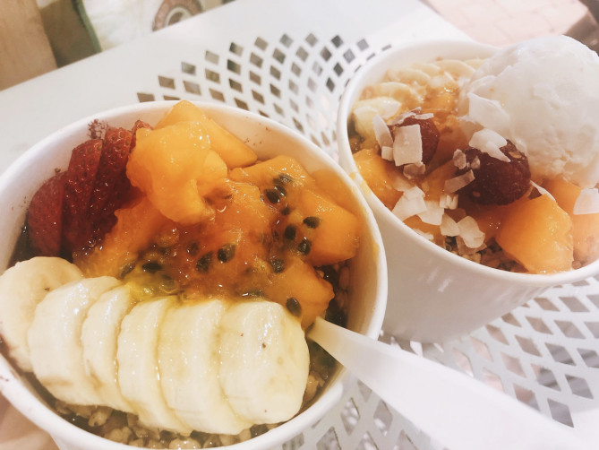 アサイーボウル