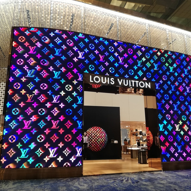 LOUIS VUITTONチャンギ国際空港