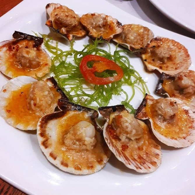 KUYA J（クヤJ） GRILLED SCALLOPS