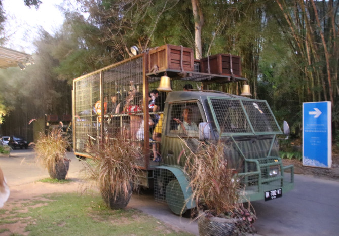 ナイトサファリツアー