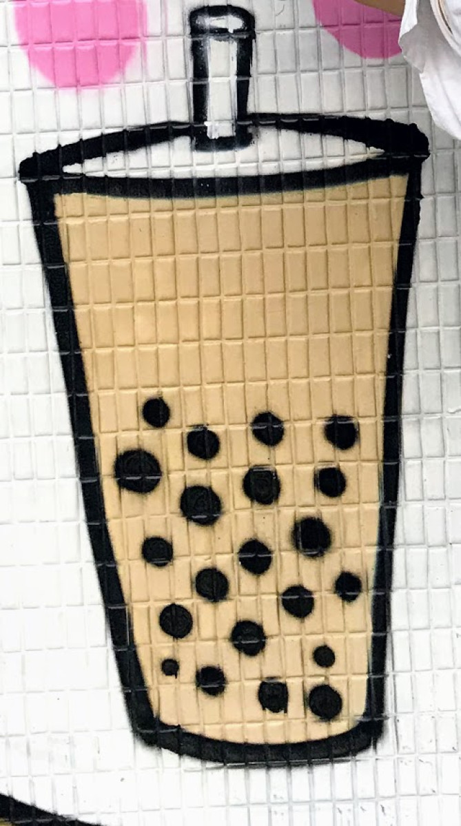 衛武營彩繪村　タピオカミルクティー