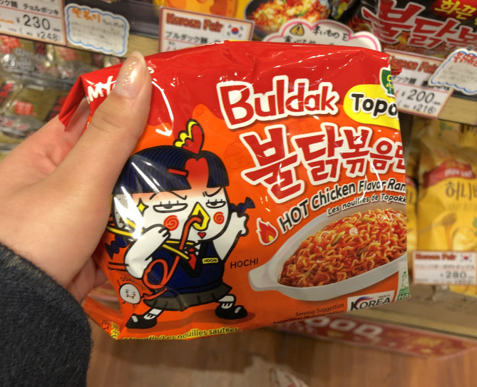 トッポッキ味のプルダックポックンミョン