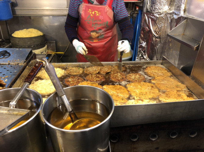 広蔵市場のローカルフード