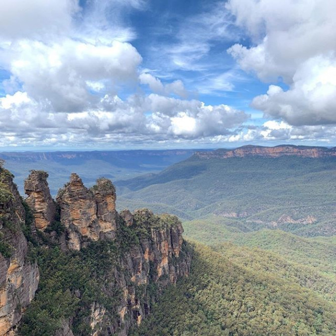 オーストラリアの世界遺産ブルーマウンテンの景色