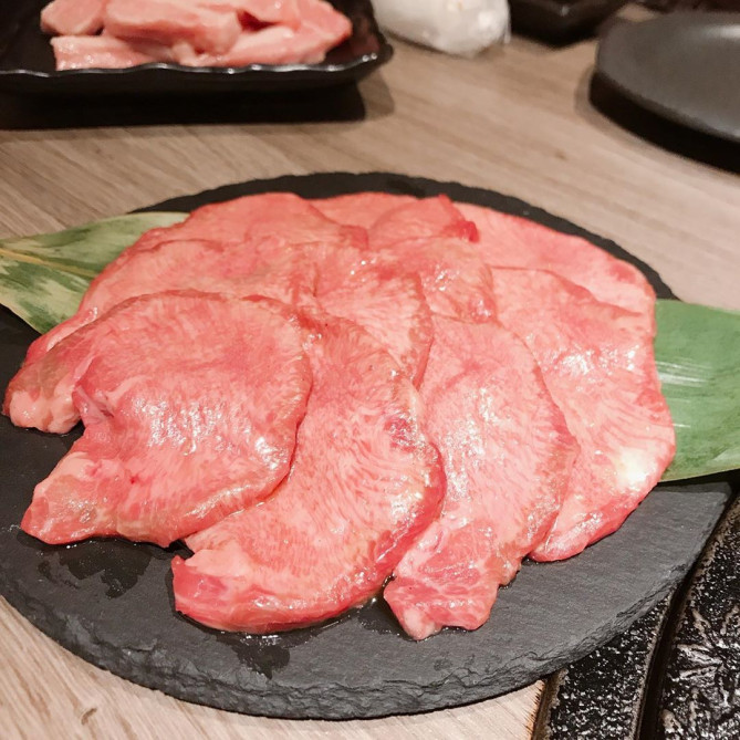 焼肉IWA